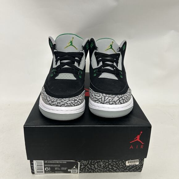 Air Jordan 3 Pine Green GS | 398614-030 | Laced Nike Air Jordan 3 Retro GS “Pine Green”